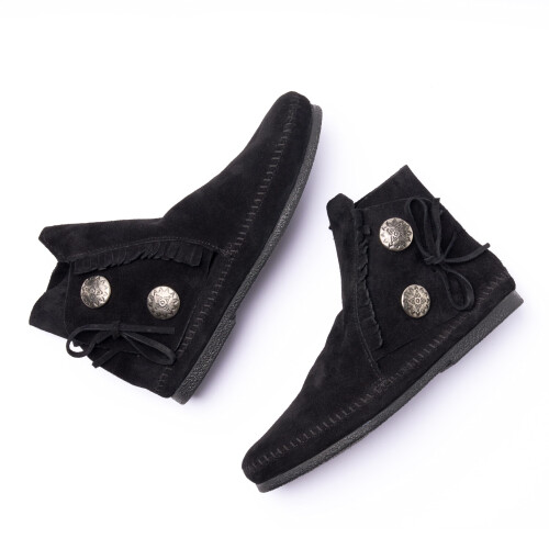 Minnetonka Men's Two Button Hardsole Black Size 11 1