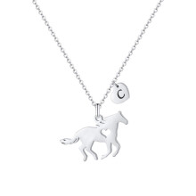 MONOOC Collana con Cuore con Iniziale C a Cavallo per Regali di Laurea per Ragazze - Collana Unica con Lettera A-Z con Cavallo per Donne, Idee Re