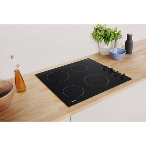 Indesit Indesit RI860C 58cm 4 Burners Ceramic Hob Black 2
