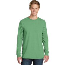 T-shirt a maniche lunghe tinta in capo lavata in spiaggia di Port & Company PC099LS