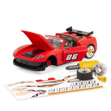 Driven by Battat Take-Apart Playset Sports Car Playset 34ks Cerven autcko STEM Hracka s mini nradm, svetly a zvuky 3 roky +