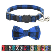 Cat Collar Breakaway med klocka och fluga plddesign Justerbar skerhetskattungehalsband (6,8-10,8 tum) (bl pld 3)