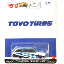 Hot Wheels '69 Nissan Skyline Van Premium 3/5