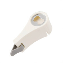 Einziehbarer Glasöffner mit gezahnter Metallklinge für sicheren Halt an verschiedenen Behältern, ideal für Senioren oder Menschen mit Arthritis.