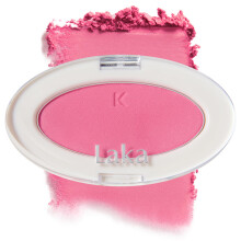 Laka Love Silk Blush Radiant Powder Blush Silkeagtig, opbyggelig farve med en naturlig gl?d, langvarig fugtgivende formel for et friskt, bl?dt lo