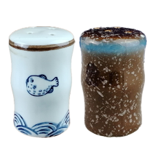 Tropisch design, kustdecoratie, keramische kruidenstrooier set met strandachtig blauw vismotief, verbetert uw eetervaring, geschikt voor zout en