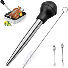 Inclusief reinigingsborstel bij de kalkoenbraadspuit, roestvrijstalen braadspuit met marinade-injectienaalden en antislip bolvormige kop.