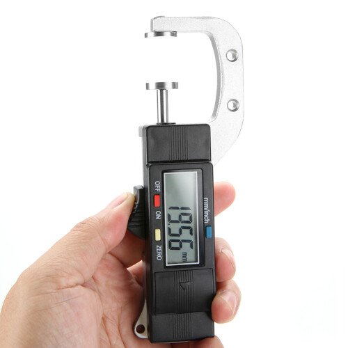 Electronic Digital Caliper for Accurate 0-25mm Thickness Measurement 2
