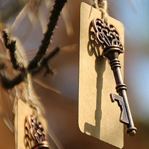 Metal Alloy Construction: Durable Antique Skeleton Keys For Creative Uses 2