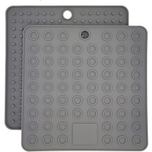 Stilvolles Silikon-Untersetzer-Set, rutschfestes, hitzebeständiges Design für die sichere Handhabung heißer Getränke, Grau (2 Stück)