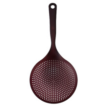 Colador de una sola pieza con cuchara para un escurrido rápido mientras sujeta los alimentos y protege los utensilios de cocina antiadherentes.
