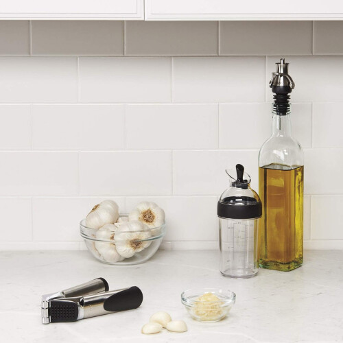 Récipient multifonction pour vinaigrette, bouteilles étanches pour doser les mélanges. 2