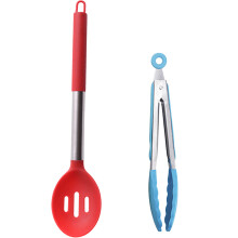 Pinça de cozinha com trava em aço inoxidável, resistente ao calor, pontas de silicone antiaderentes para manuseio seguro, design ergonômico para