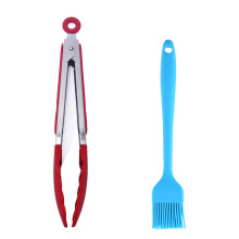 Pinças de cozinha resistentes ao calor, com pontas antiaderentes e que não riscam, design compacto para armazenamento rápido e fácil manuseio.