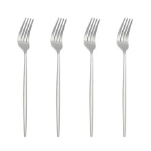 Elegantes Silberbesteck-Set mit mattem Finish, 4-teilig, wiederverwendbare Essgabeln aus lebensmittelechtem Edelstahl, korrosionsbeständiges
