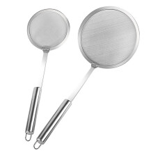Ensemble de passoires à mailles fines en acier inoxydable avec longue poignée ergonomique pour une filtration rapide et un rangement facile (2