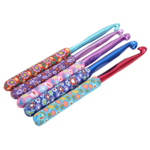 5Pcs Crochet Hooks Ergonomic Design Soft Handle 1