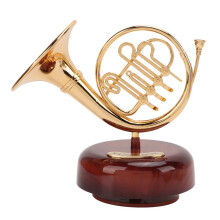 Französisches Hornornament, klassisches Miniaturdesign