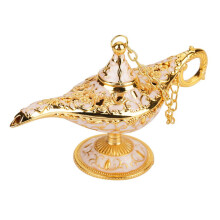 Metalen, holle lamp met uitgesneden legende, holle Aladdin