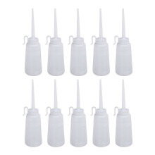 10 stuks plastic flesjes naaimachineolie van 150 ml