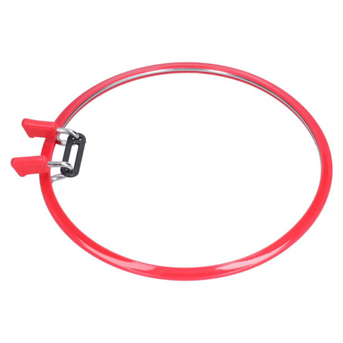 Borduurring van rood plastic voor kruissteek. 2