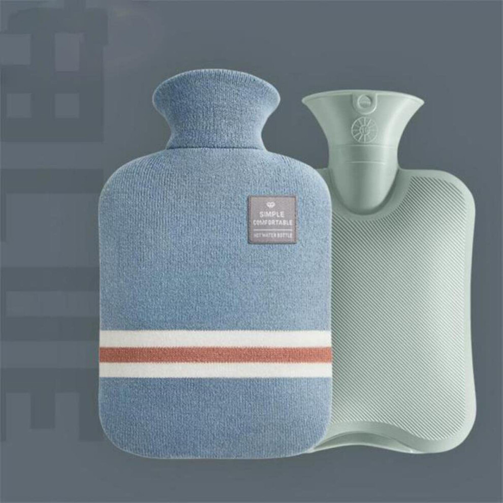 Warm Water Bag Plastic Portable Hand Warmer With Knitted Cozy Cover 1000ml Capacity For Hands And Feet