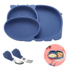 Accessori essenziali per pasti senza sporcare: piatto in silicone con ventosa e design sicuro per lo svezzamento guidato dal bambino.