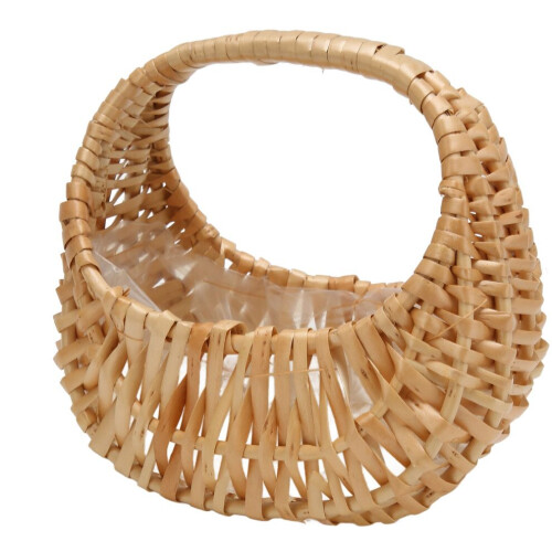 Cesta de mano tejida con flores de ratán 1