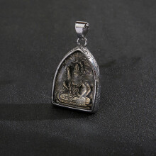 Buddha-Anhänger im Bogenschnitt-Stil, wunderschön