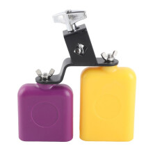 CB30 Cencerro cuadrado de madera con forma de pez, color amarillo y morado