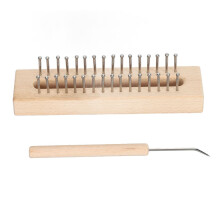 Houten breiraam met weefhaak