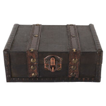 Kleine, dekorative Holztruhe mit Schloss im Vintage-Stil