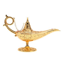 Hohle, geschnitzte Legendenlampe aus Goldmetall