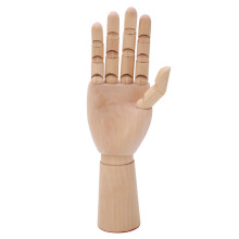 Houten handmodel met flexibele, beweegbare en duurzame vingers.