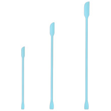 Petite spatule à maquillage, lame fine et corps allongé pour une portée maximale, grattoir en silicone réutilisable à la composition non