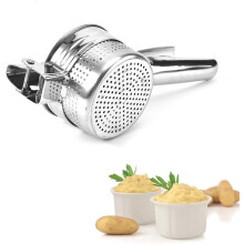 Multifunctionele aardappelpers, roestvrijstalen voedselpers met gemakkelijk te reinigen oppervlak en corrosiebestendige afwerking.