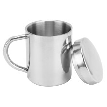Padroneggia l'arte del bere con questa tazza termica da scrivania, realizzata in acciaio inossidabile per uso alimentare per una maggiore durata ed