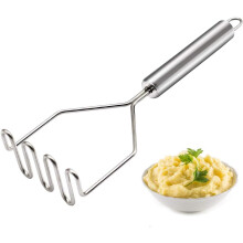 Effizienter Kartoffelstampfer in Lebensmittelqualität, robuster Gemüse- und Obststampfer aus Edelstahl mit ergonomischem Griff für einfache