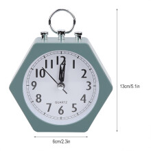Grüner Silent Wake Wecker 13x13x6 cm 1x2A1.5V