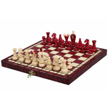 KIS KIRÁLYI SAKK, MEGGYSZÍNŰ (28,5 x 28 cm)