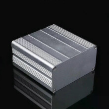 Boîtier en aluminium à monter soi-même pour projets électroniques (circuit imprimé, 100 x 100 x 50 mm)