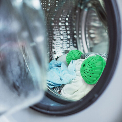 Eco-Friendly Green Laundry Ball: Reusable TPR Material No Detergent 2