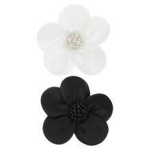 Två Femflikiga Pärlblommor Syapplikationer För Kläder