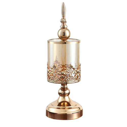 1 St Guldfärgad Candelaber 2