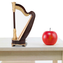 25 cm große Miniharfe aus Holz – Musikinstrument-Deko für Zuhause und Geschenkidee