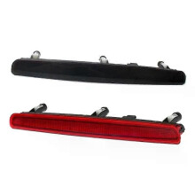Feu stop/antibrouillard arrière auxiliaire surélevé (noir) pour T5 2003-2010 7E0 945 097 A