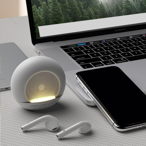 Mini alto-falante Bluetooth sem fio com som surround e luzes RGB, compatível com TF e SD. 1