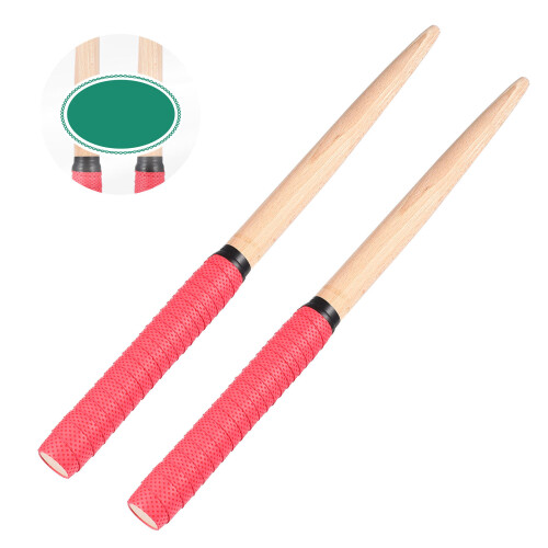 Um Par De Baquetas Leves Para Bateria E Percussão