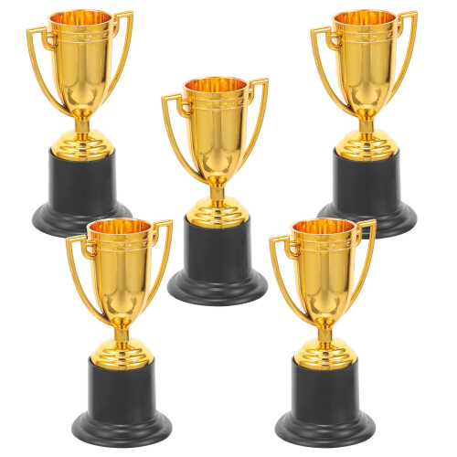 5Pcs Barn Små Plasttroféer För Skrivbord