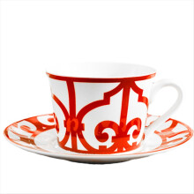 Xícara e pires de café em porcelana fina Court, conjunto de luxo para chá da tarde, ideal para casais.